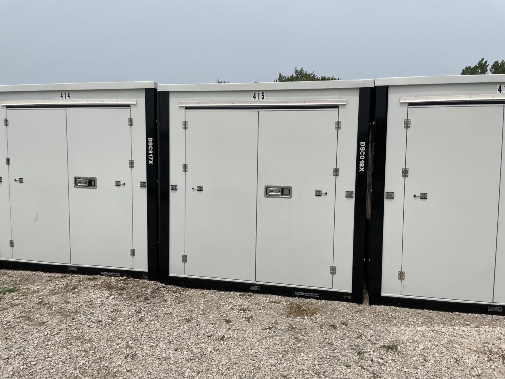 Drive-up (8' x 20' x 8') modular storage unit - unit number 415