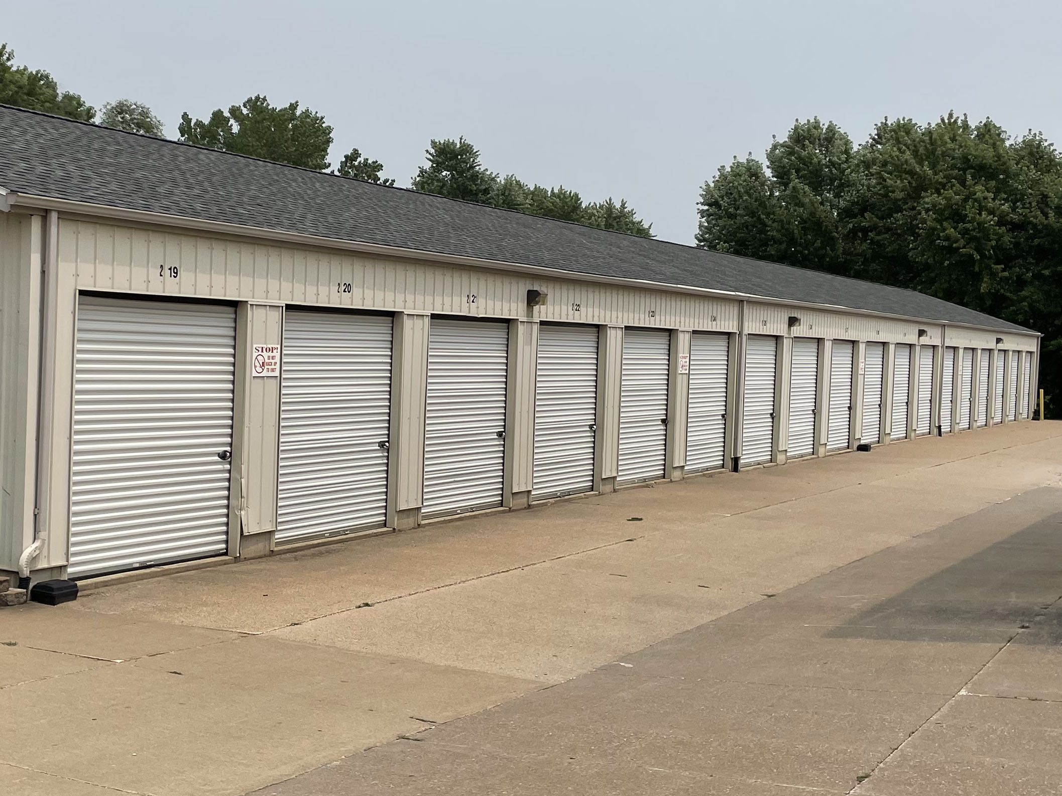 Row of drive-up self-storage units in Davenport, Iowa