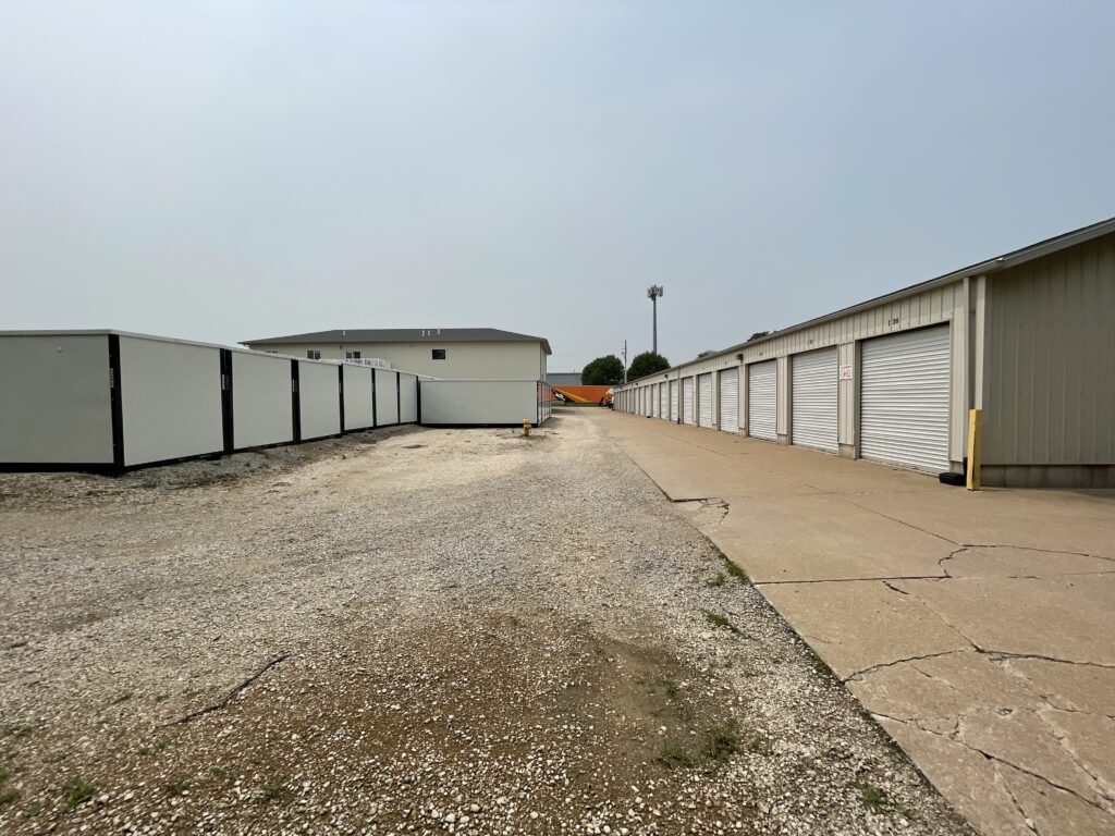 The back of Davenport Storage Center with wide lanes to drive up to your storage unit.